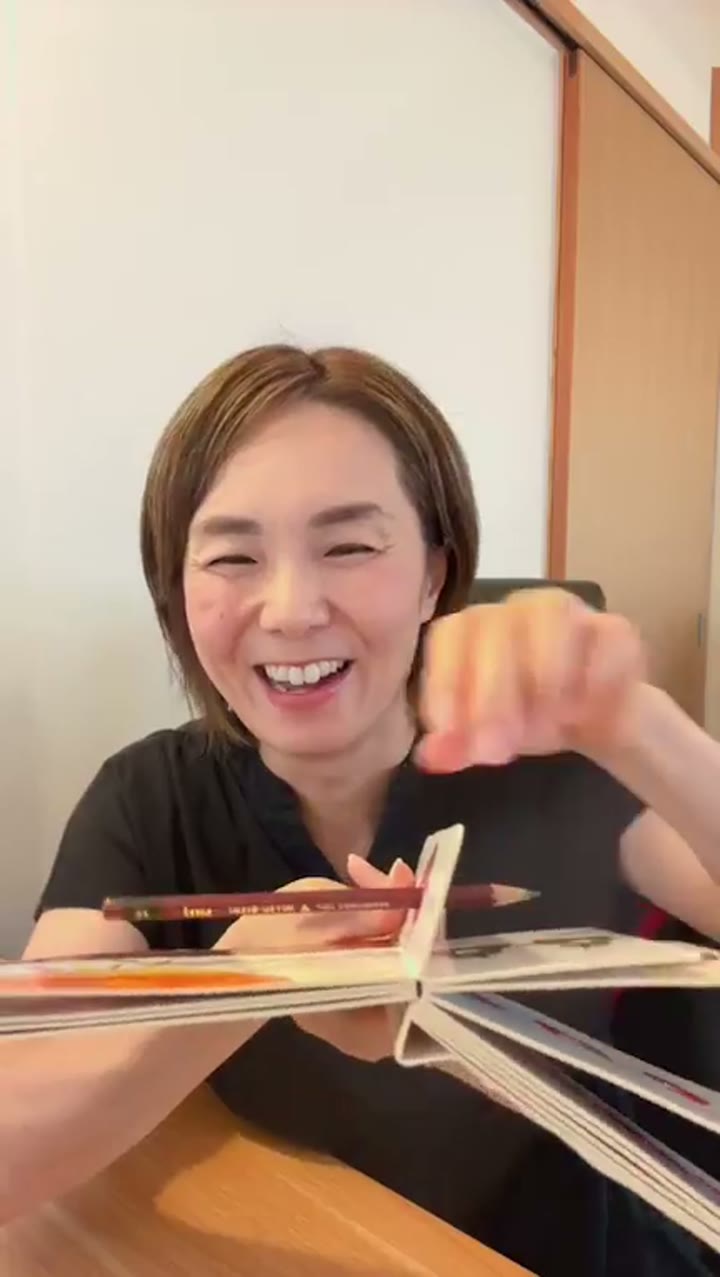 穴に鉛筆を入れて食いついた話